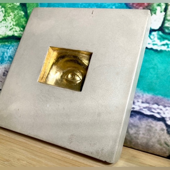 Signed Concrete Tile Art Gold Leaf Intaglio Style Wall Hanging Eye Sculpture - Picture 3 of 11